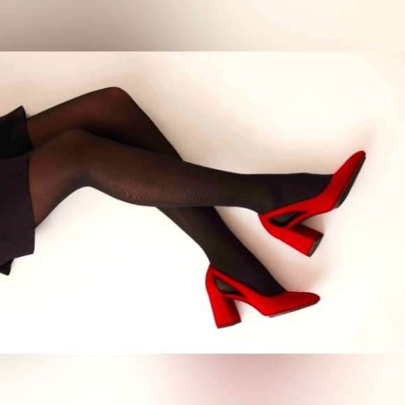 Anne Klein Red Pumps - Picture 8 of 10